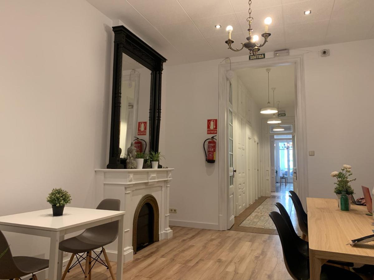 Coimpact Coliving Bruc Hostel Barcelona Exterior photo