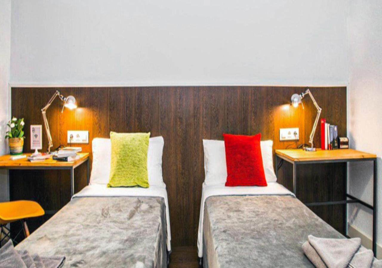 Coimpact Coliving Bruc Hostel Barcelona Exterior photo